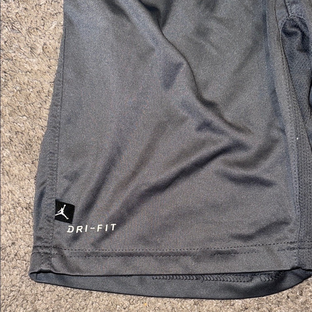 Jordan Gray Basketball Shorts Lightweight Performance - Picture 3 of 5